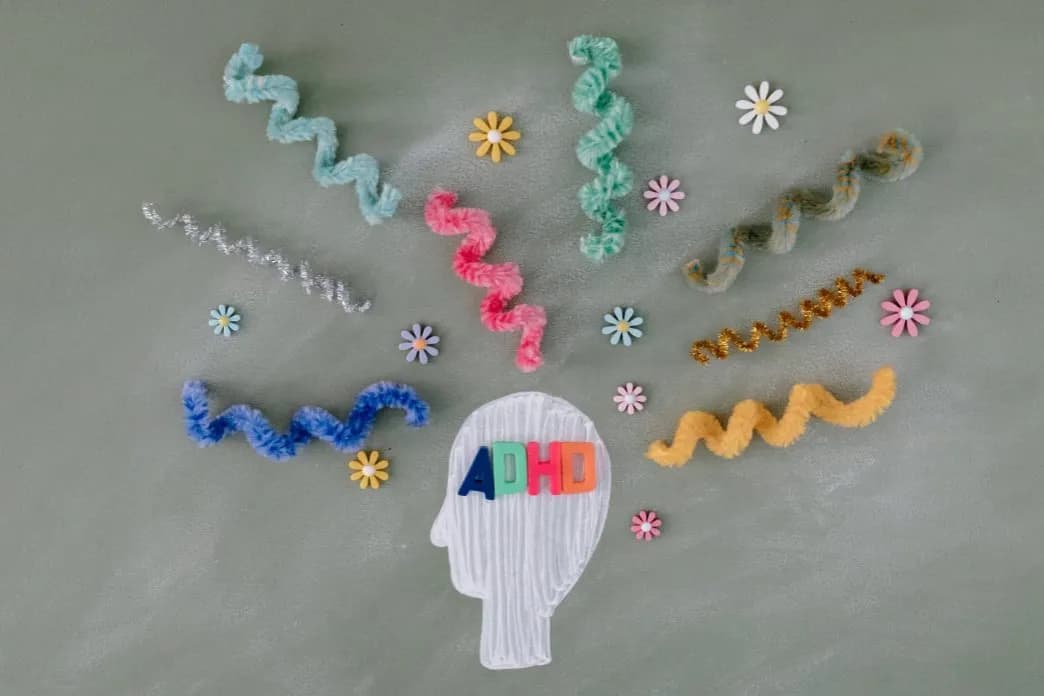 Jak zachowuje się dziecko z ADHD? Zrozumienie trudnych zachowań Jak zachowuje się dziecko z ADHD? Zrozumienie trudnych zachowań