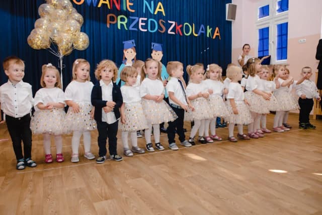 Jak ubrać dziecko na pasowanie na przedszkolaka, aby wyglądało elegancko? Jak ubrać dziecko na pasowanie na przedszkolaka, aby wyglądało elegancko?