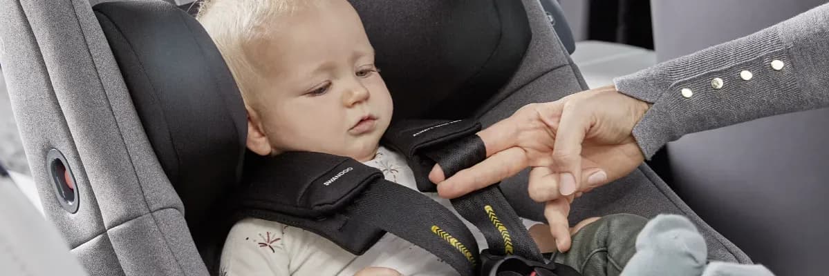 Jak przewozić dziecko w samochodzie z przodu bezpiecznie i zgodnie z prawem Jak przewozić dziecko w samochodzie z przodu bezpiecznie i zgodnie z prawem