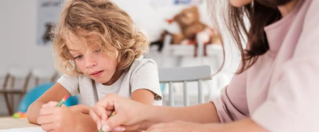 Jak uczyć dziecko z zespołem Aspergera - skuteczne strategie edukacyjne Jak uczyć dziecko z zespołem Aspergera - skuteczne strategie edukacyjne