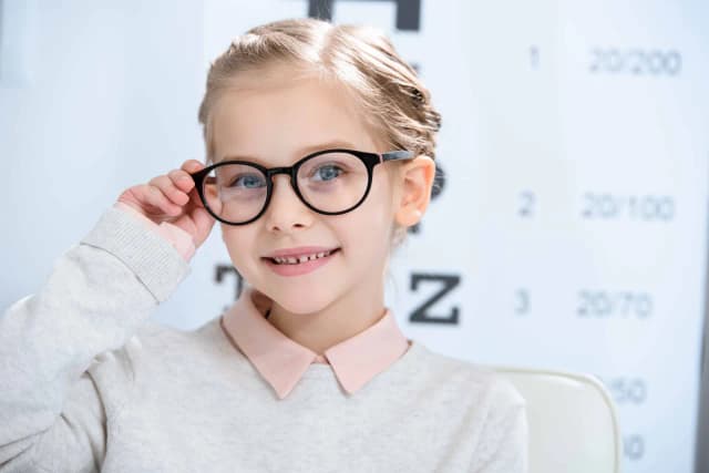 Czy wada wzroku u dziecka może się cofnąć? Sprawdź, co warto wiedzieć Czy wada wzroku u dziecka może się cofnąć? Sprawdź, co warto wiedzieć