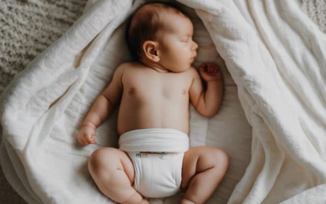 Jak zakładać pieluchę tetrową – uniknij najczęstszych błędów i zyskaj komfort Jak zakładać pieluchę tetrową – uniknij najczęstszych błędów i zyskaj komfort