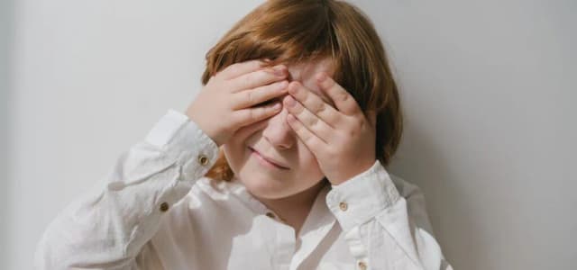 Kiedy z dzieckiem do psychiatry? 10 sygnałów, które alarmują rodziców Kiedy z dzieckiem do psychiatry? 10 sygnałów, które alarmują rodziców