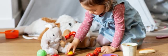 Co robić z rocznym dzieckiem w domu – 10 zabaw, które rozweselą malucha Co robić z rocznym dzieckiem w domu – 10 zabaw, które rozweselą malucha