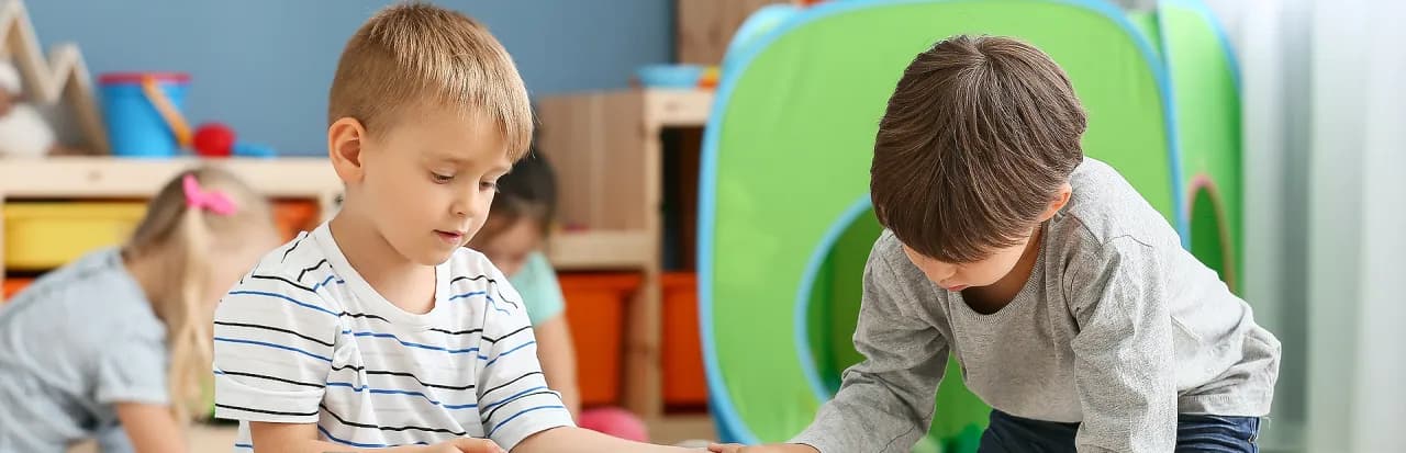 Najlepsze samochodziki dla dziecka - bezpieczne zabawki wspierające rozwój Najlepsze samochodziki dla dziecka - bezpieczne zabawki wspierające rozwój