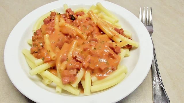 Z czym makaron dla rocznego dziecka? Zdrowe i smaczne propozycje Z czym makaron dla rocznego dziecka? Zdrowe i smaczne propozycje